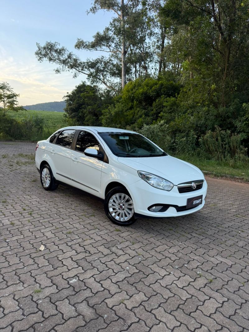 Fiat  Grand Siena ItÃ¡lia 1.6 2015 