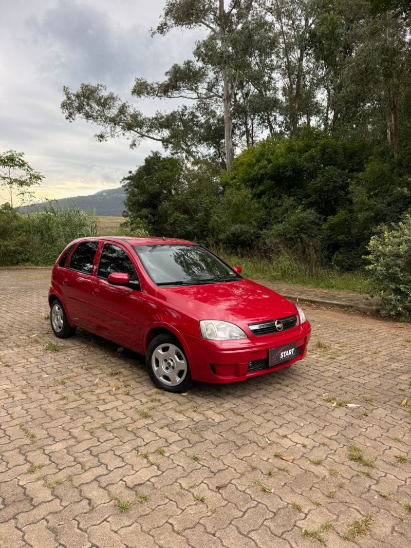Corsa Hatch Premium 1.4 2010