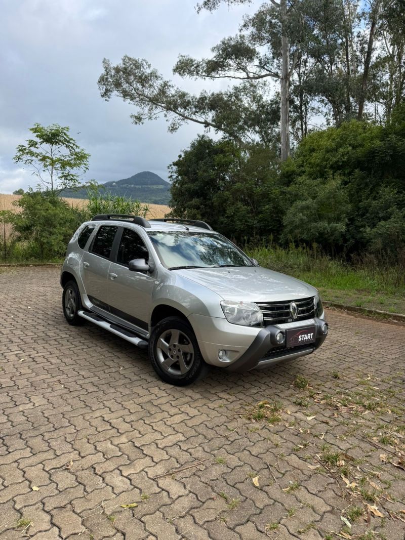 Renault Duster 2.0 2015